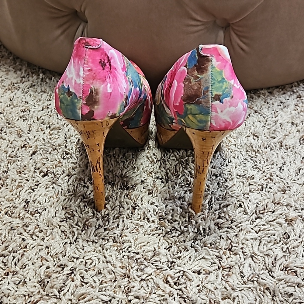 Jessica Simpson Floral Platform Heels - Picture 3 of 12